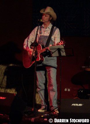 Farmer Jason live at the Hanbury Ballroom, Brighton, 20 November 2004