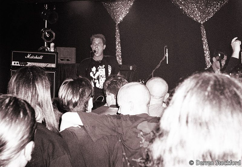 Tom Spencer of The Yo-Yo's, live at the Garage, London, 24 September 1998